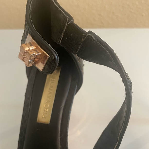 BCBG Maxazria black python print Sandals for women - Picture 3 of 5